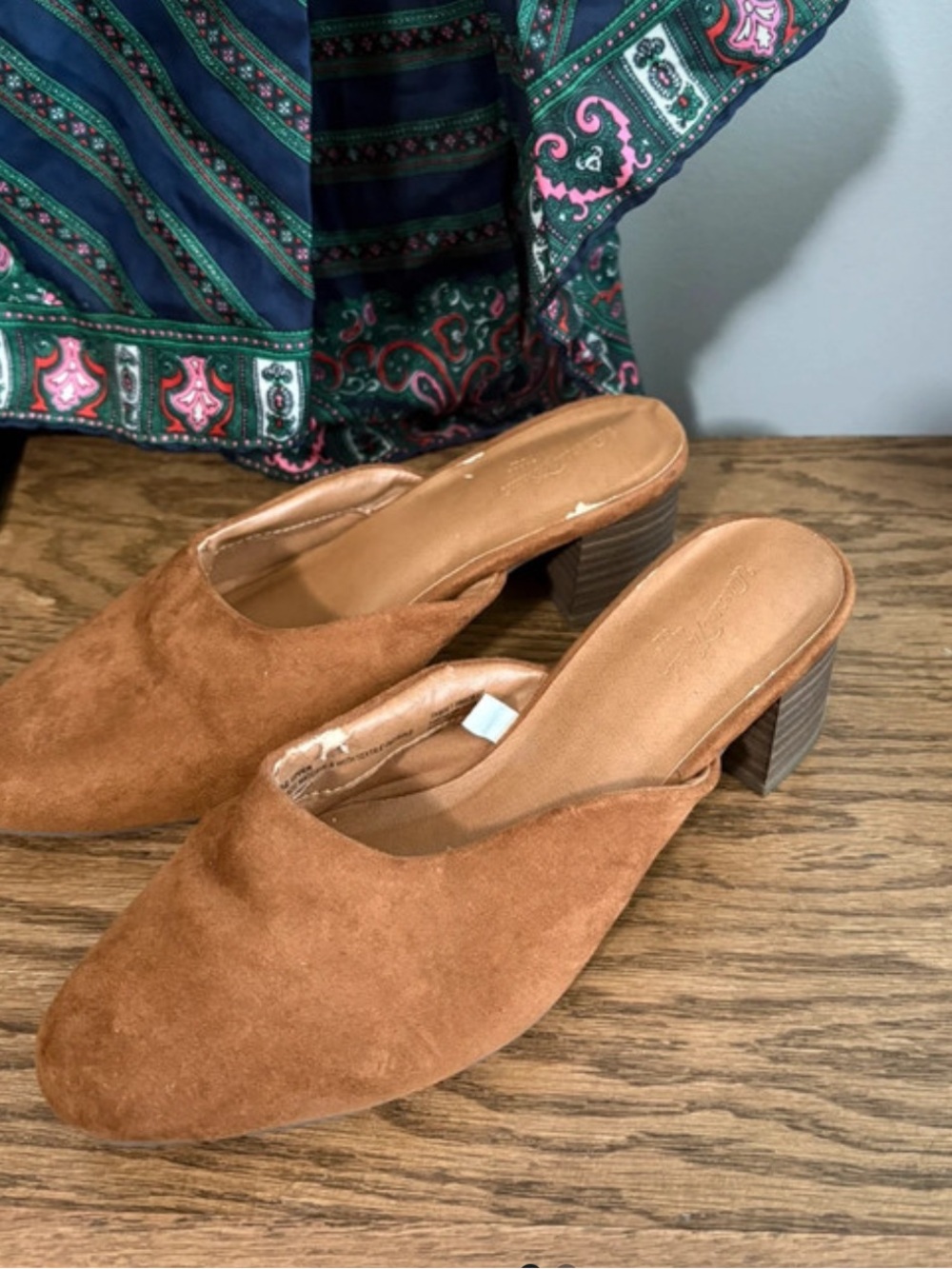Universal Thread Tan Suede Block-Heel Mules